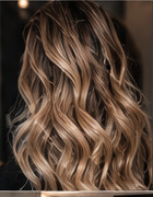 Balayage Vainilla Dimensional — Galería de estilos Intriago Hair Studio