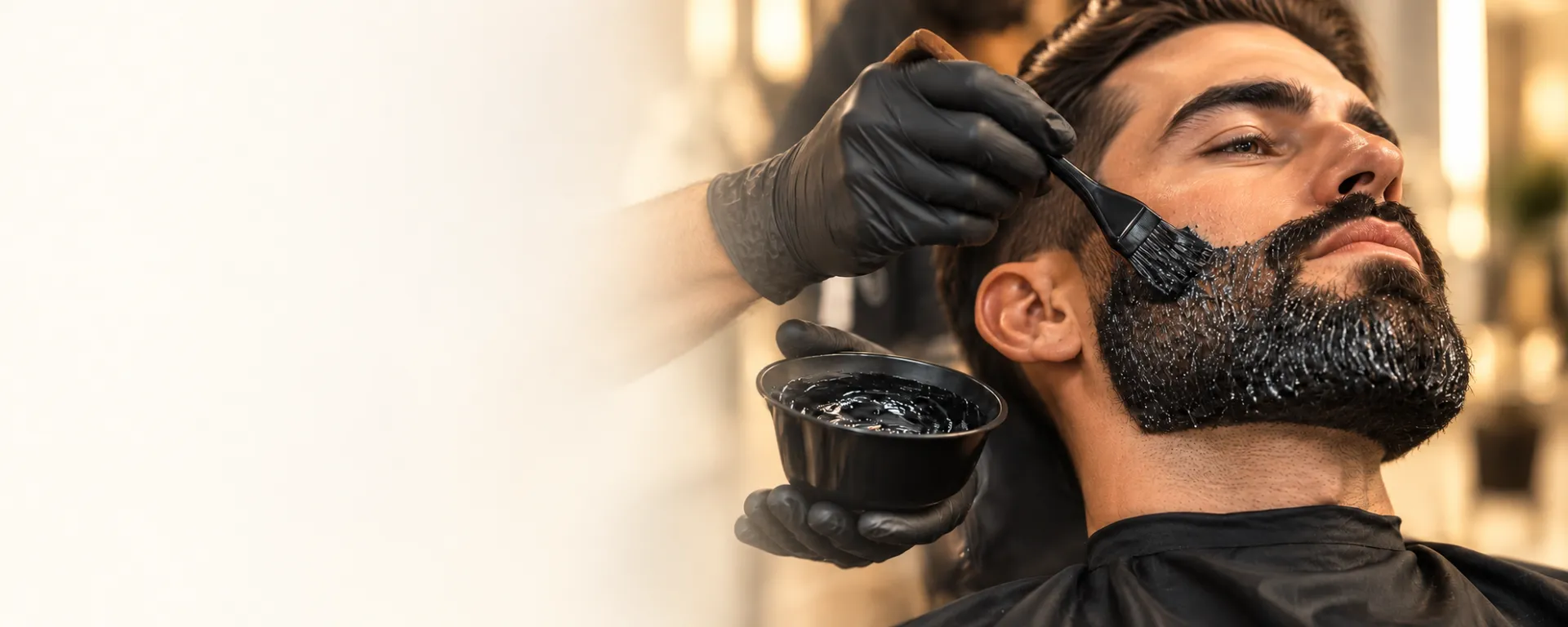Aplicación de tinte y perfilado de barba de lujo — Intriago Hair Studio